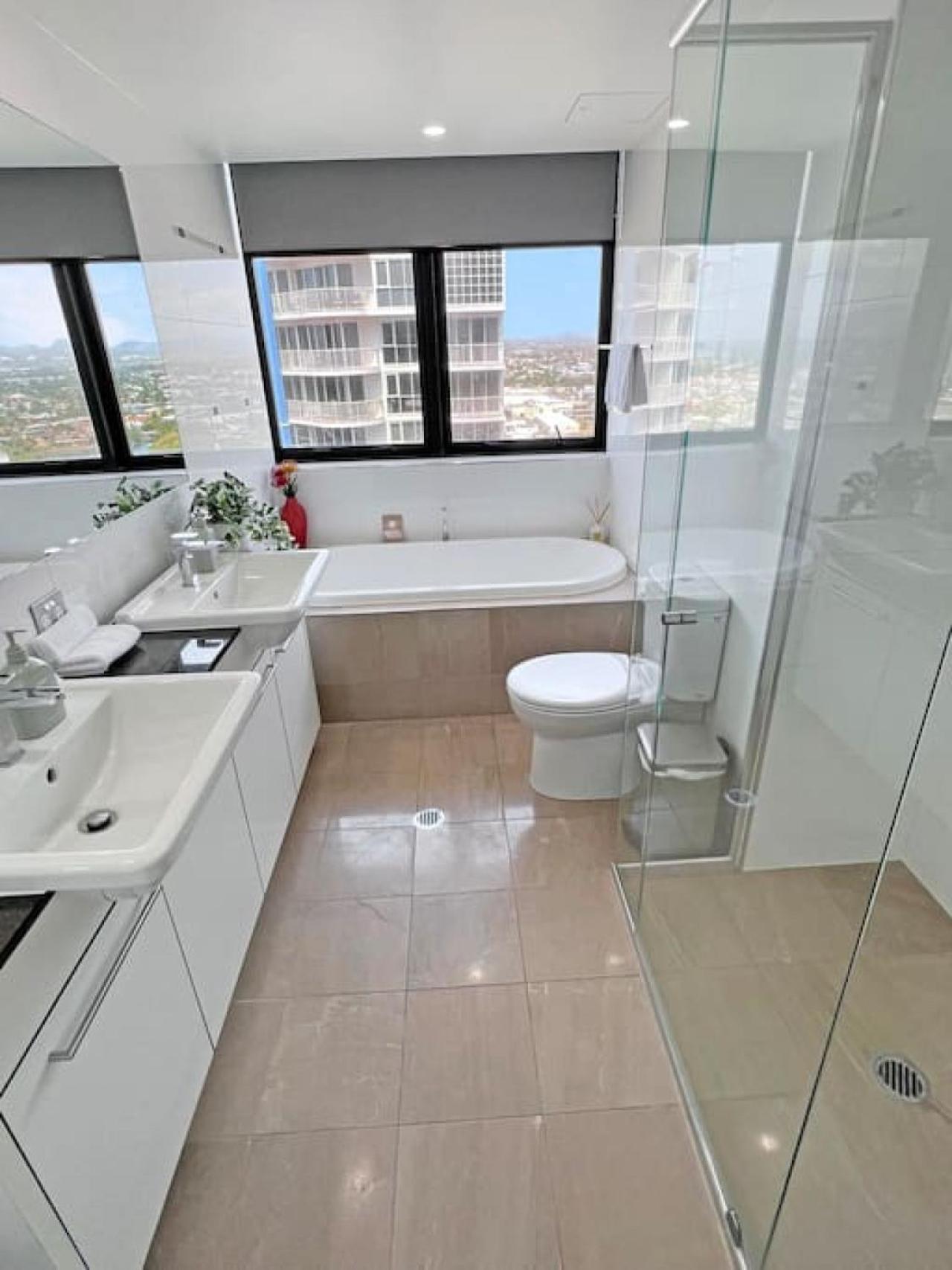 Apartment Incredible Ocean Views 3 Bed 18th Floor Gold Coast